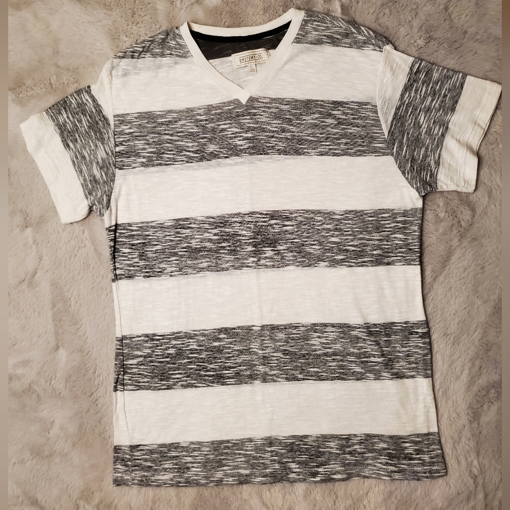 Mens V-neck